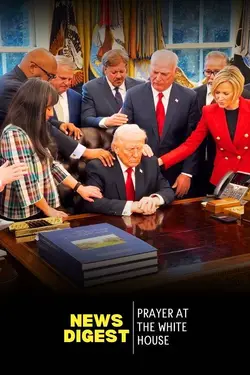 Pastors Gather in Oval Office to Pray for Trump
